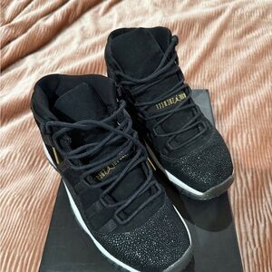 Jordan Retro 11 Premium - Black and Gold High-Top sneakers